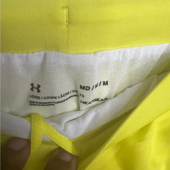 NWT Under Armour Fly 2.0 Running Shorts Woman M - Picture 2 of 4